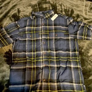 New flannel. Never worn. Still has tag. Very nice material